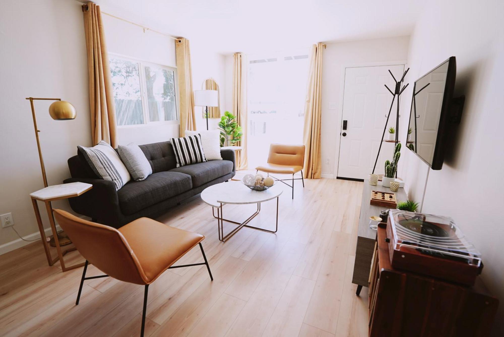 Centrally Located! Remodeled! Huge Backyard! The White House Albuquerque Luaran gambar