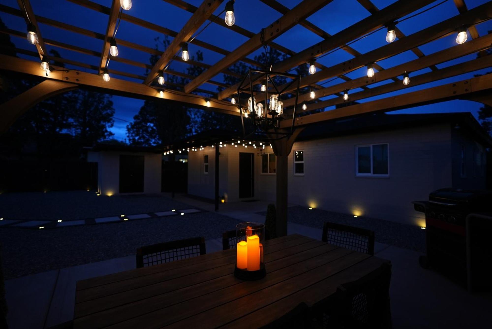 Centrally Located! Remodeled! Huge Backyard! The White House Albuquerque Luaran gambar